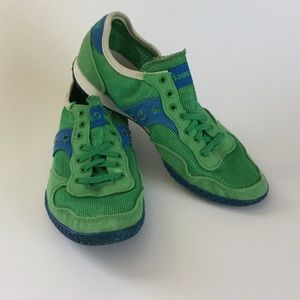 Saucony bullet mesh sneakers